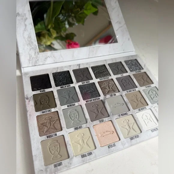 Jeffree Star Cremated Eyeshadow Palette ~ 24 SHADES ~ NIB